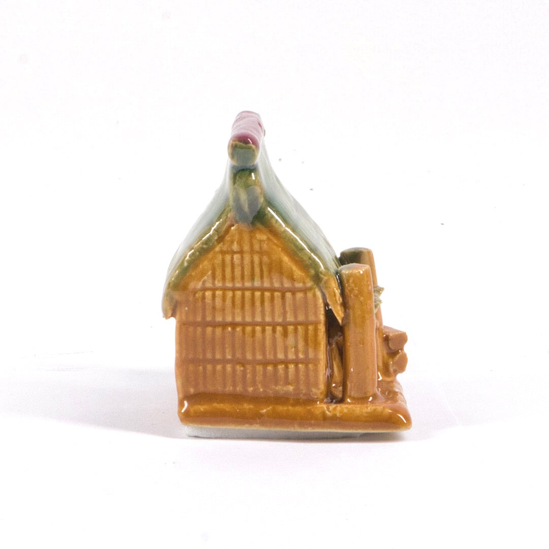 Tonfigur kleine Hütte 7 cm